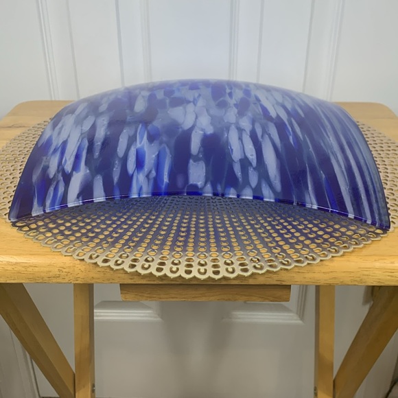 Colbalt blue/blue Art glass tray, platter with raised edges. 12X12. - Picture 5 of 5